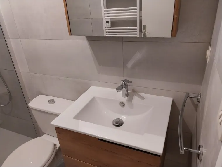 Rénovation d'une salle de bain à Cagnes-sur-Mer, Grasse, Dos Reis Construction