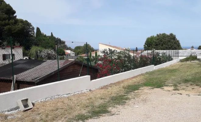 Construction d'un muret pour l'extérieur d'une maison à Cagnes-sur-Mer, Grasse, Dos Reis Construction